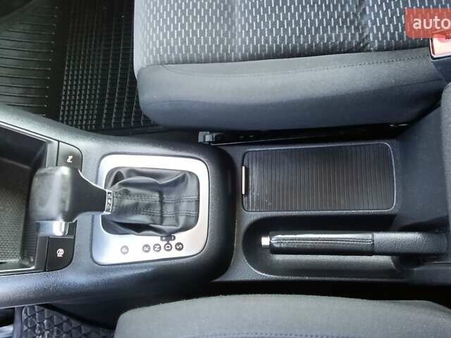 Коричневый Фольксваген Гольф Плюс, объемом двигателя 1.4 л и пробегом 218 тыс. км за 7900 $, фото 16 на Automoto.ua