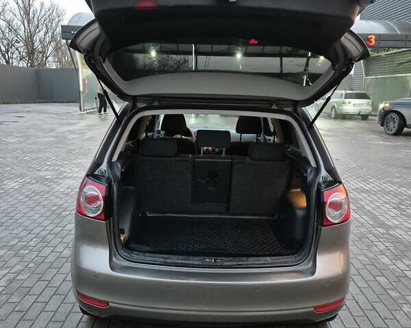 Коричневий Фольксваген Golf Plus, об'ємом двигуна 1.6 л та пробігом 191 тис. км за 6900 $, фото 29 на Automoto.ua