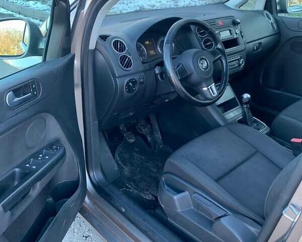 Коричневый Фольксваген Гольф Плюс, объемом двигателя 1.6 л и пробегом 270 тыс. км за 6700 $, фото 8 на Automoto.ua