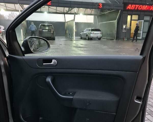 Коричневий Фольксваген Golf Plus, об'ємом двигуна 1.6 л та пробігом 191 тис. км за 6900 $, фото 26 на Automoto.ua