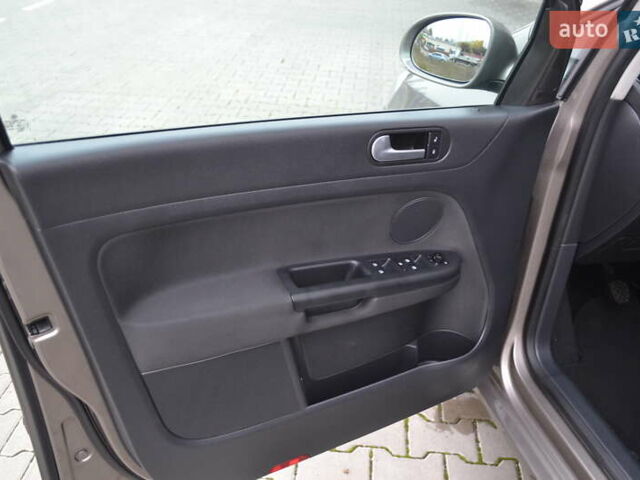 Коричневый Фольксваген Гольф Плюс, объемом двигателя 1.6 л и пробегом 183 тыс. км за 9200 $, фото 17 на Automoto.ua