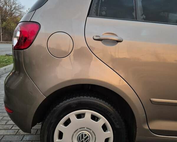 Коричневий Фольксваген Golf Plus, об'ємом двигуна 1.6 л та пробігом 191 тис. км за 6900 $, фото 10 на Automoto.ua