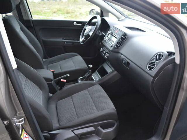 Коричневый Фольксваген Гольф Плюс, объемом двигателя 1.6 л и пробегом 183 тыс. км за 9200 $, фото 26 на Automoto.ua