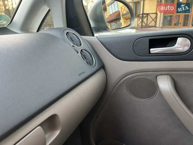 Коричневий Фольксваген Golf Plus, об'ємом двигуна 1.4 л та пробігом 167 тис. км за 8800 $, фото 69 на Automoto.ua