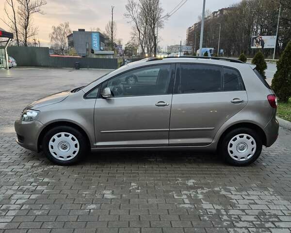Коричневий Фольксваген Golf Plus, об'ємом двигуна 1.6 л та пробігом 191 тис. км за 6900 $, фото 6 на Automoto.ua