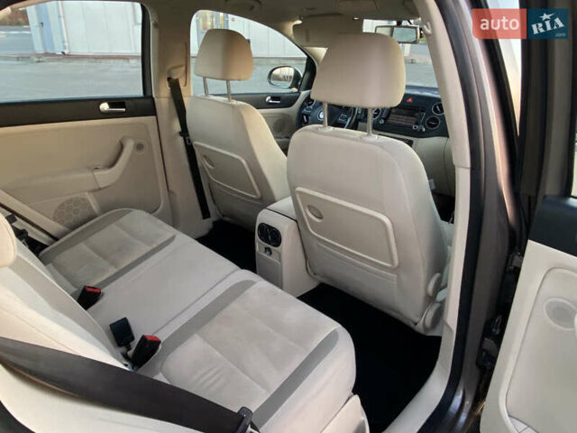 Коричневый Фольксваген Гольф Плюс, объемом двигателя 1.4 л и пробегом 133 тыс. км за 10500 $, фото 15 на Automoto.ua