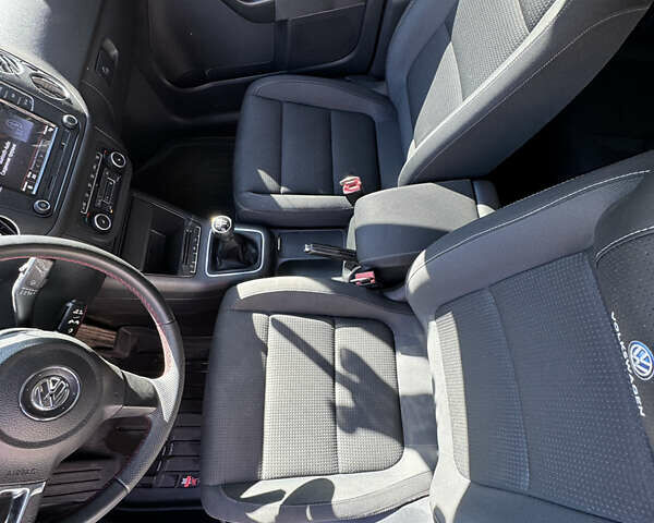 Коричневий Фольксваген Golf Plus, об'ємом двигуна 1.2 л та пробігом 210 тис. км за 7500 $, фото 62 на Automoto.ua