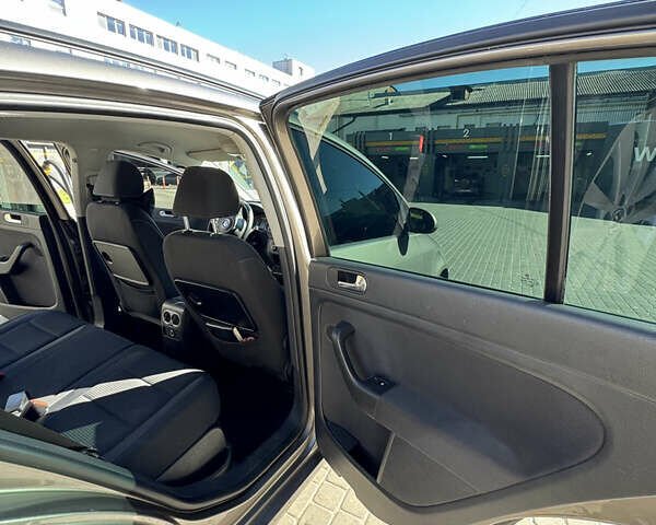 Коричневий Фольксваген Golf Plus, об'ємом двигуна 1.2 л та пробігом 210 тис. км за 7500 $, фото 38 на Automoto.ua