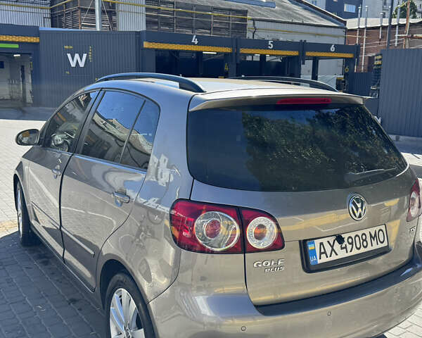 Коричневий Фольксваген Golf Plus, об'ємом двигуна 1.2 л та пробігом 210 тис. км за 7500 $, фото 1 на Automoto.ua