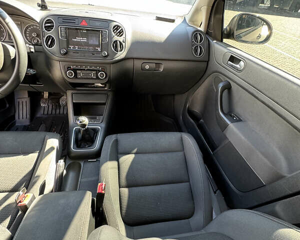 Коричневий Фольксваген Golf Plus, об'ємом двигуна 1.2 л та пробігом 210 тис. км за 7500 $, фото 45 на Automoto.ua