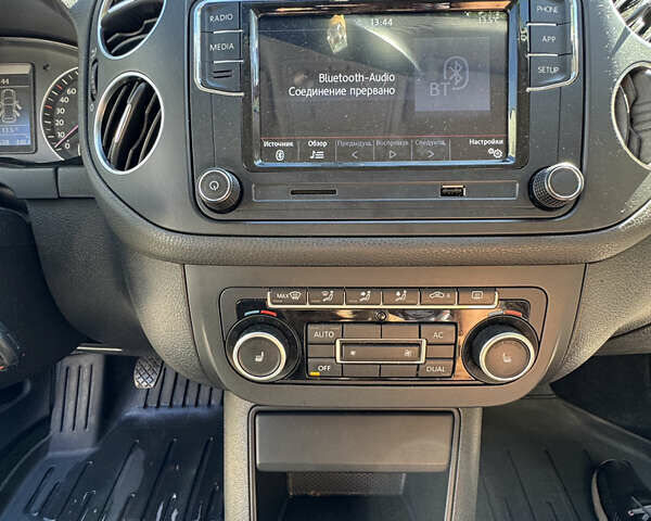 Коричневий Фольксваген Golf Plus, об'ємом двигуна 1.2 л та пробігом 210 тис. км за 7500 $, фото 46 на Automoto.ua