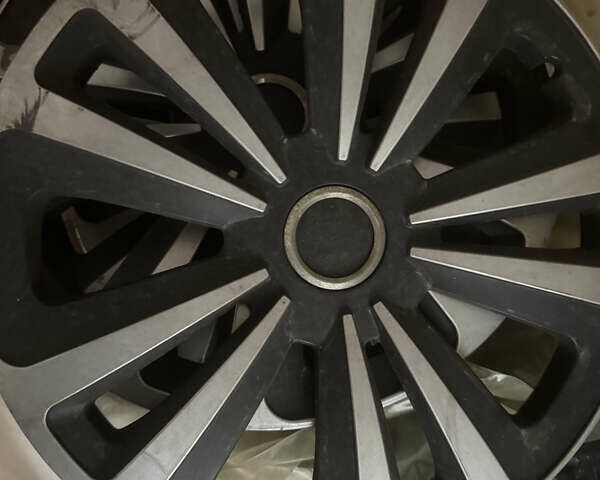 Коричневий Фольксваген Golf Plus, об'ємом двигуна 1.2 л та пробігом 210 тис. км за 7500 $, фото 72 на Automoto.ua