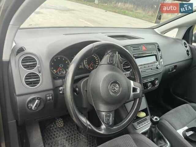 Коричневый Фольксваген Гольф Плюс, объемом двигателя 1.6 л и пробегом 230 тыс. км за 7600 $, фото 6 на Automoto.ua