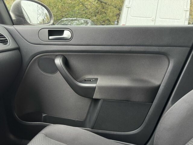 Коричневий Фольксваген Golf Plus, об'ємом двигуна 1.4 л та пробігом 123 тис. км за 10900 $, фото 6 на Automoto.ua