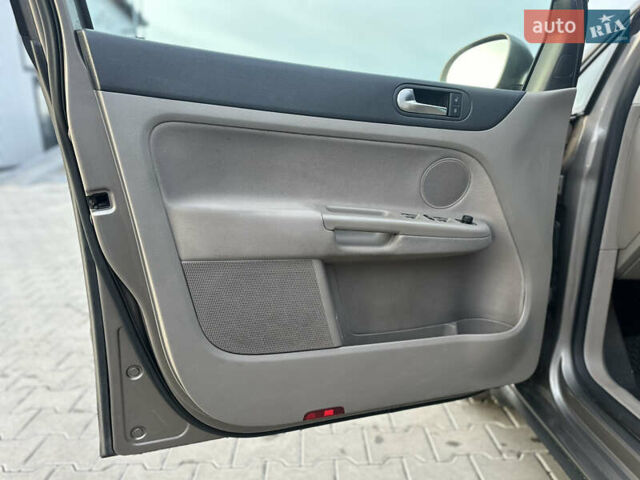 Коричневый Фольксваген Гольф Плюс, объемом двигателя 1.4 л и пробегом 228 тыс. км за 7350 $, фото 38 на Automoto.ua