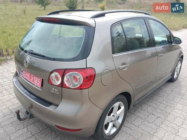 Коричневий Фольксваген Golf Plus, об'ємом двигуна 1.6 л та пробігом 271 тис. км за 9350 $, фото 6 на Automoto.ua