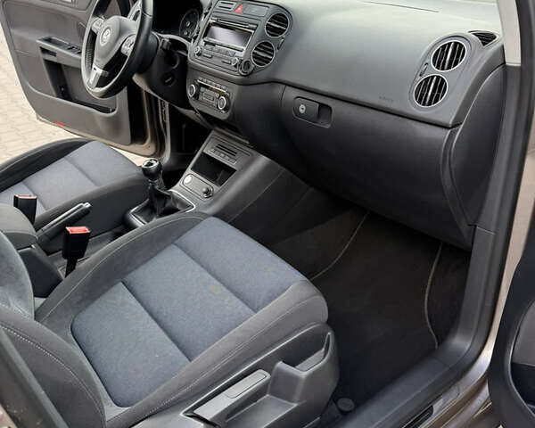 Коричневый Фольксваген Гольф Плюс, объемом двигателя 1.4 л и пробегом 236 тыс. км за 8200 $, фото 8 на Automoto.ua