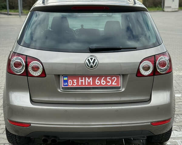 Коричневый Фольксваген Гольф Плюс, объемом двигателя 1.4 л и пробегом 236 тыс. км за 8200 $, фото 3 на Automoto.ua