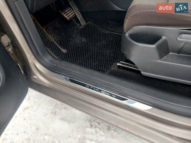 Коричневый Фольксваген Гольф Плюс, объемом двигателя 1.6 л и пробегом 366 тыс. км за 6850 $, фото 37 на Automoto.ua