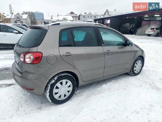 Коричневый Фольксваген Гольф Плюс, объемом двигателя 1.6 л и пробегом 366 тыс. км за 6850 $, фото 6 на Automoto.ua