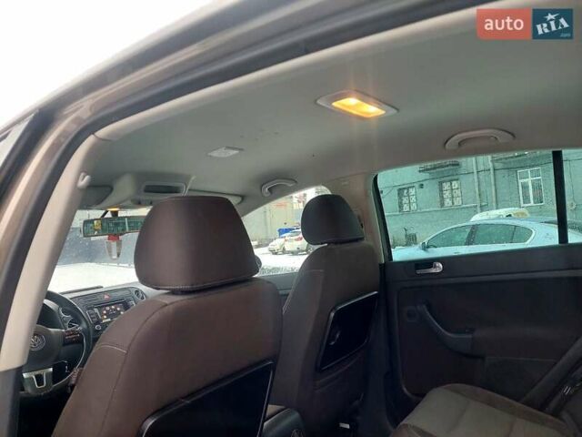 Коричневий Фольксваген Golf Plus, об'ємом двигуна 1.6 л та пробігом 366 тис. км за 6850 $, фото 35 на Automoto.ua