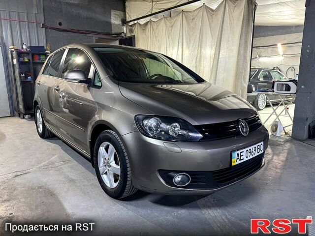 Коричневий Фольксваген Golf Plus, об'ємом двигуна 1.4 л та пробігом 123 тис. км за 10900 $, фото 2 на Automoto.ua