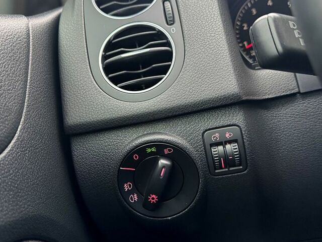 Коричневий Фольксваген Golf Plus, об'ємом двигуна 1.4 л та пробігом 123 тис. км за 10900 $, фото 8 на Automoto.ua