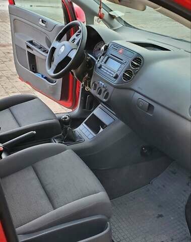 Червоний Фольксваген Golf Plus, об'ємом двигуна 1.6 л та пробігом 171 тис. км за 5000 $, фото 3 на Automoto.ua