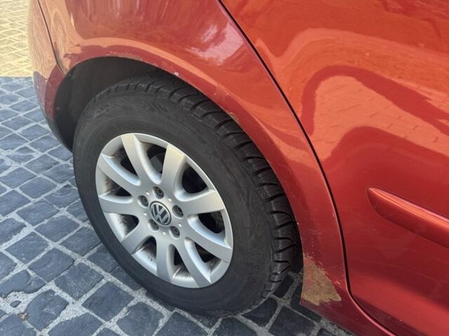 Фольксваген Гольф Плюс 2005 в Сарнах на Automoto.ua Красный Фольксваген Гольф Плюс, объемом двигателя 1.9 л и пробегом 235 тыс. км за 5700 $, фото 7 на Automoto.ua