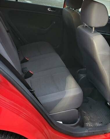 Червоний Фольксваген Golf Plus, об'ємом двигуна 1.6 л та пробігом 171 тис. км за 5000 $, фото 1 на Automoto.ua