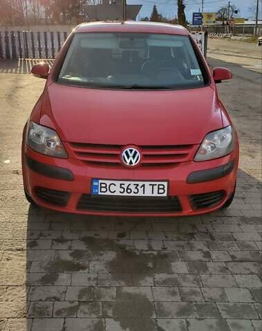 Червоний Фольксваген Golf Plus, об'ємом двигуна 1.6 л та пробігом 171 тис. км за 5000 $, фото 4 на Automoto.ua