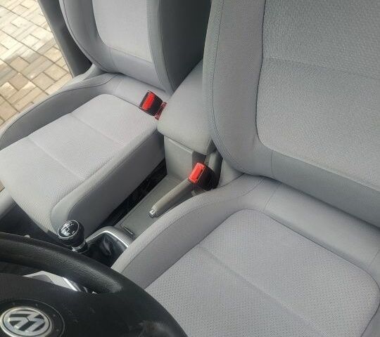 Червоний Фольксваген Golf Plus, об'ємом двигуна 1.4 л та пробігом 238 тис. км за 6700 $, фото 4 на Automoto.ua