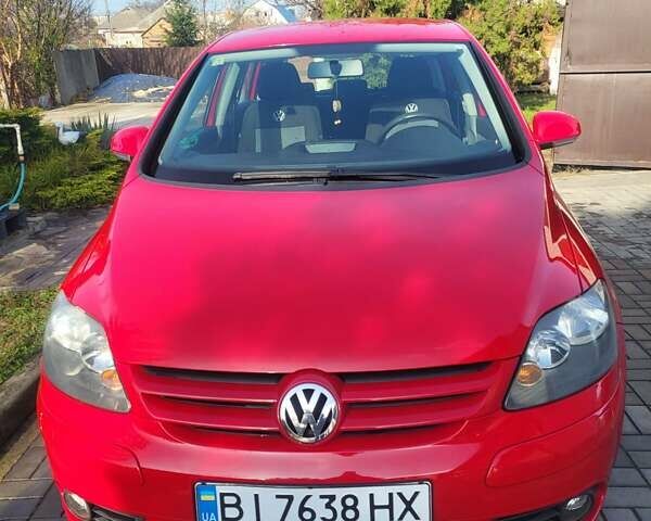 Червоний Фольксваген Golf Plus, об'ємом двигуна 1.39 л та пробігом 238 тис. км за 6700 $, фото 1 на Automoto.ua