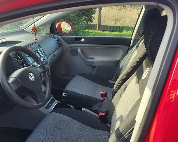 Червоний Фольксваген Golf Plus, об'ємом двигуна 1.39 л та пробігом 238 тис. км за 6700 $, фото 5 на Automoto.ua