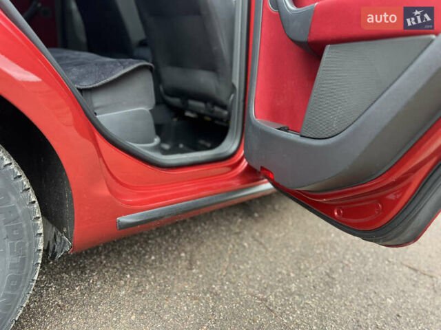 Червоний Фольксваген Golf Plus, об'ємом двигуна 1.6 л та пробігом 247 тис. км за 6500 $, фото 31 на Automoto.ua