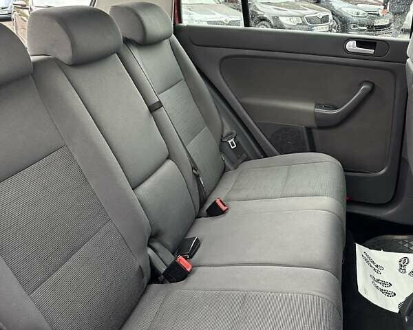 Червоний Фольксваген Golf Plus, об'ємом двигуна 1.6 л та пробігом 310 тис. км за 6350 $, фото 14 на Automoto.ua