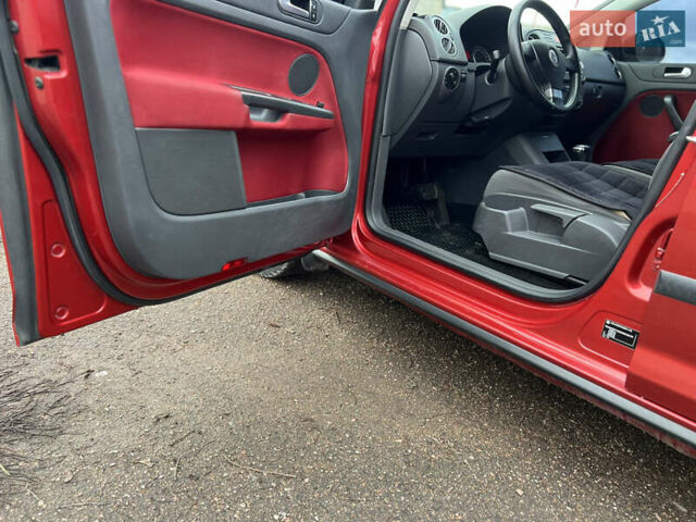 Червоний Фольксваген Golf Plus, об'ємом двигуна 1.6 л та пробігом 247 тис. км за 6500 $, фото 33 на Automoto.ua
