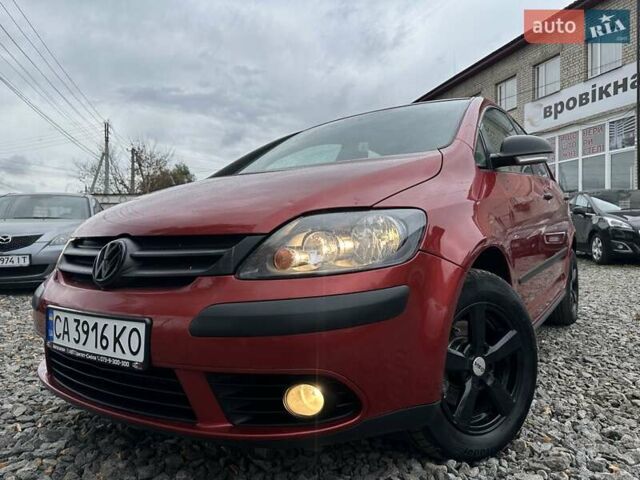 Червоний Фольксваген Golf Plus, об'ємом двигуна 1.6 л та пробігом 310 тис. км за 6350 $, фото 4 на Automoto.ua