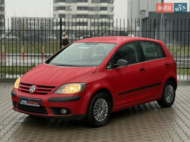 Красный Фольксваген Гольф Плюс, объемом двигателя 1.9 л и пробегом 240 тыс. км за 5900 $, фото 7 на Automoto.ua