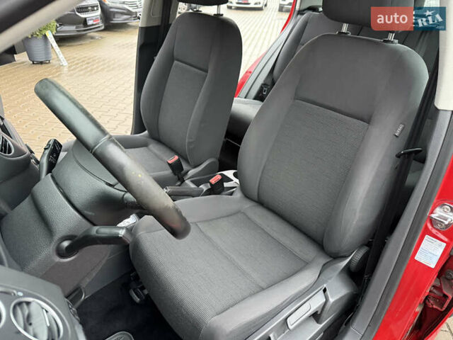 Красный Фольксваген Гольф Плюс, объемом двигателя 1.9 л и пробегом 240 тыс. км за 5900 $, фото 13 на Automoto.ua