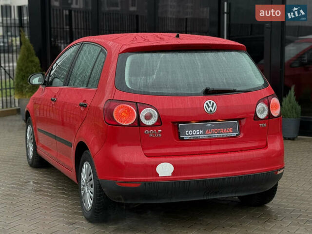 Красный Фольксваген Гольф Плюс, объемом двигателя 1.9 л и пробегом 240 тыс. км за 5900 $, фото 8 на Automoto.ua