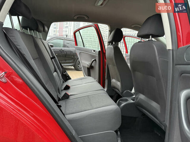 Красный Фольксваген Гольф Плюс, объемом двигателя 1.9 л и пробегом 240 тыс. км за 5900 $, фото 17 на Automoto.ua