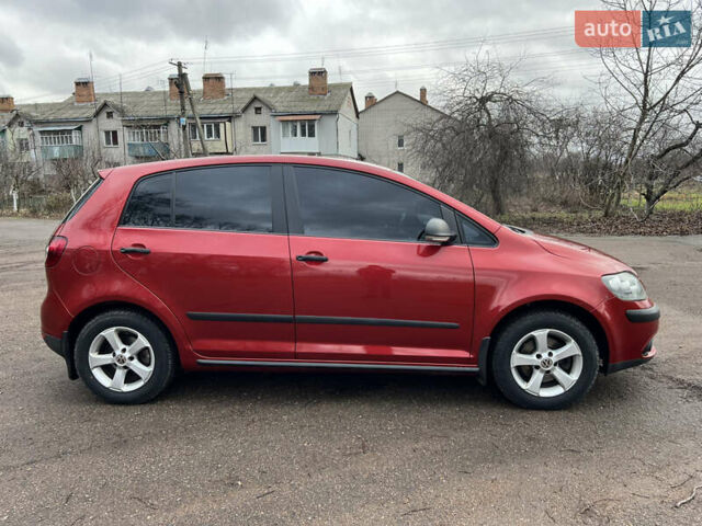 Червоний Фольксваген Golf Plus, об'ємом двигуна 1.6 л та пробігом 247 тис. км за 6500 $, фото 8 на Automoto.ua