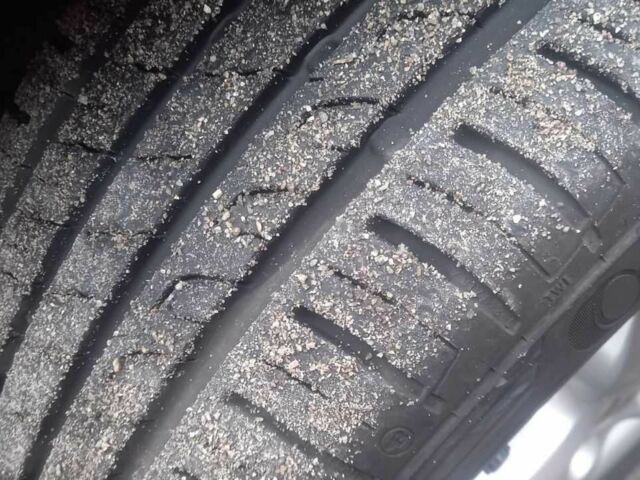 Червоний Фольксваген Golf Plus, об'ємом двигуна 1.4 л та пробігом 184 тис. км за 6900 $, фото 16 на Automoto.ua