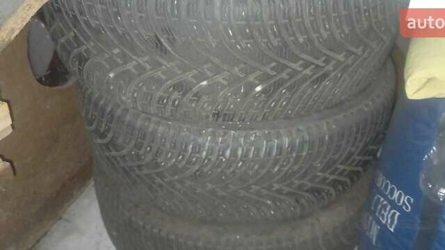 Красный Фольксваген Гольф Плюс, объемом двигателя 1.4 л и пробегом 184 тыс. км за 6900 $, фото 18 на Automoto.ua