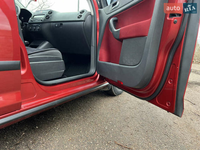 Червоний Фольксваген Golf Plus, об'ємом двигуна 1.6 л та пробігом 247 тис. км за 6500 $, фото 30 на Automoto.ua