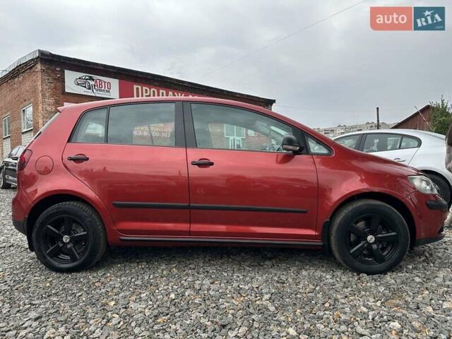 Червоний Фольксваген Golf Plus, об'ємом двигуна 1.6 л та пробігом 310 тис. км за 6350 $, фото 3 на Automoto.ua