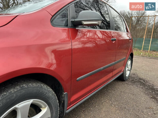 Червоний Фольксваген Golf Plus, об'ємом двигуна 1.6 л та пробігом 247 тис. км за 6500 $, фото 27 на Automoto.ua