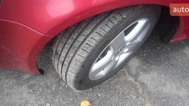 Красный Фольксваген Гольф Плюс, объемом двигателя 1.4 л и пробегом 184 тыс. км за 6900 $, фото 5 на Automoto.ua