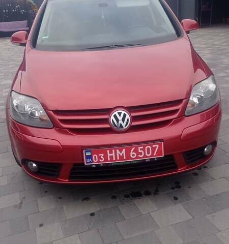 Красный Фольксваген Гольф Плюс, объемом двигателя 1.4 л и пробегом 235 тыс. км за 6900 $, фото 21 на Automoto.ua